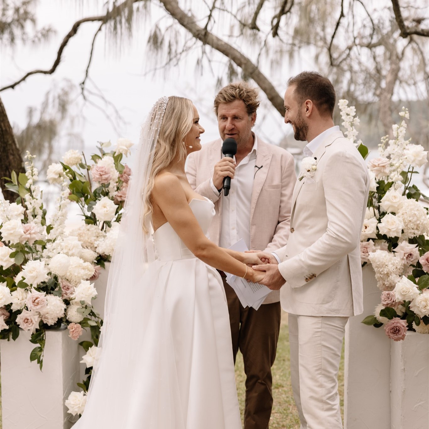 Ceremony floral and couple