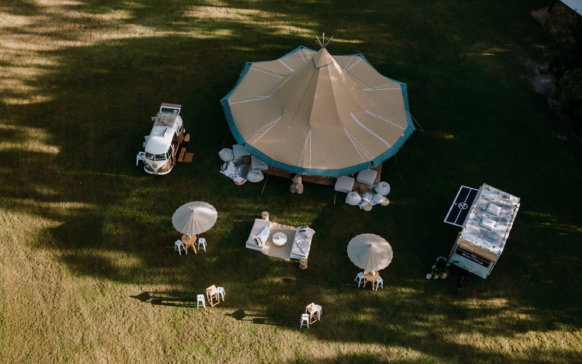 Tipi Wedding cocktail style