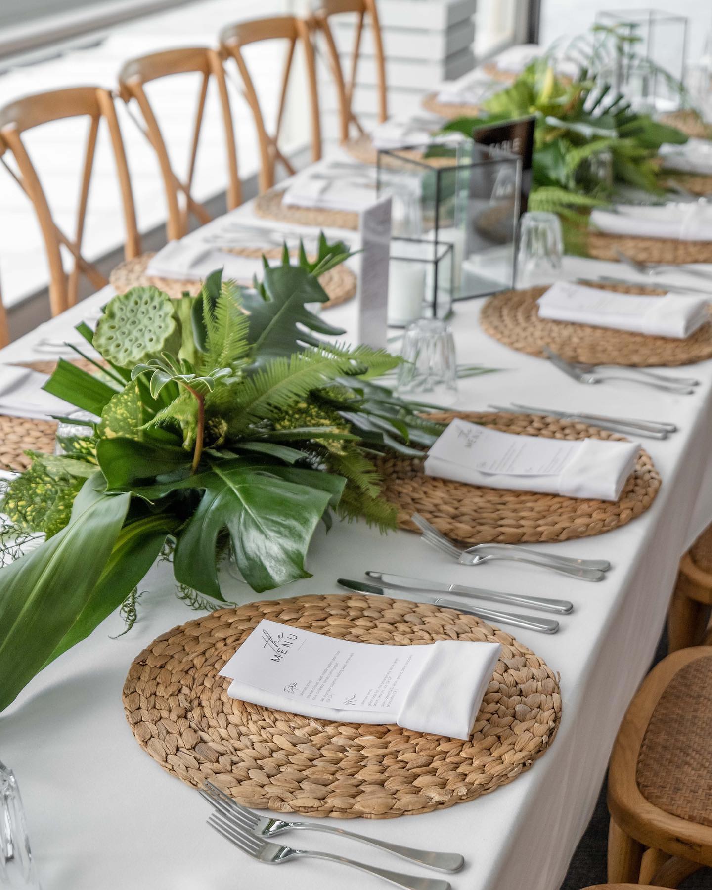 Woven charger placemats