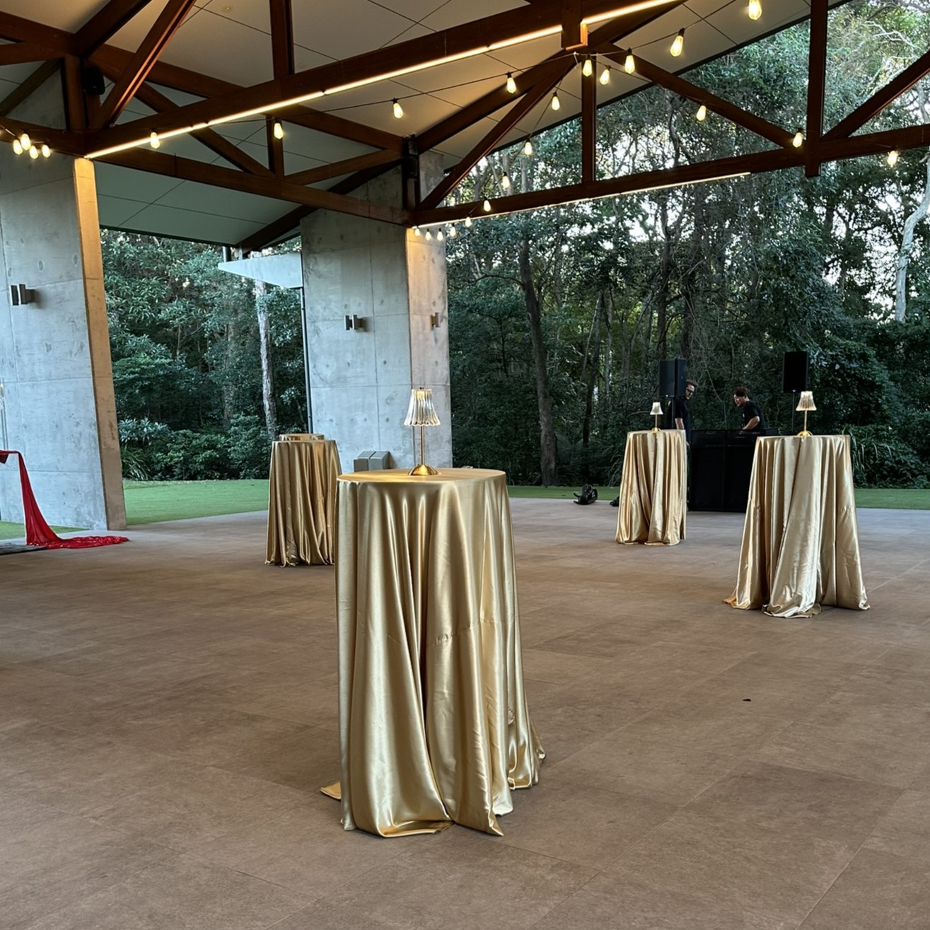 champagne tablecloths