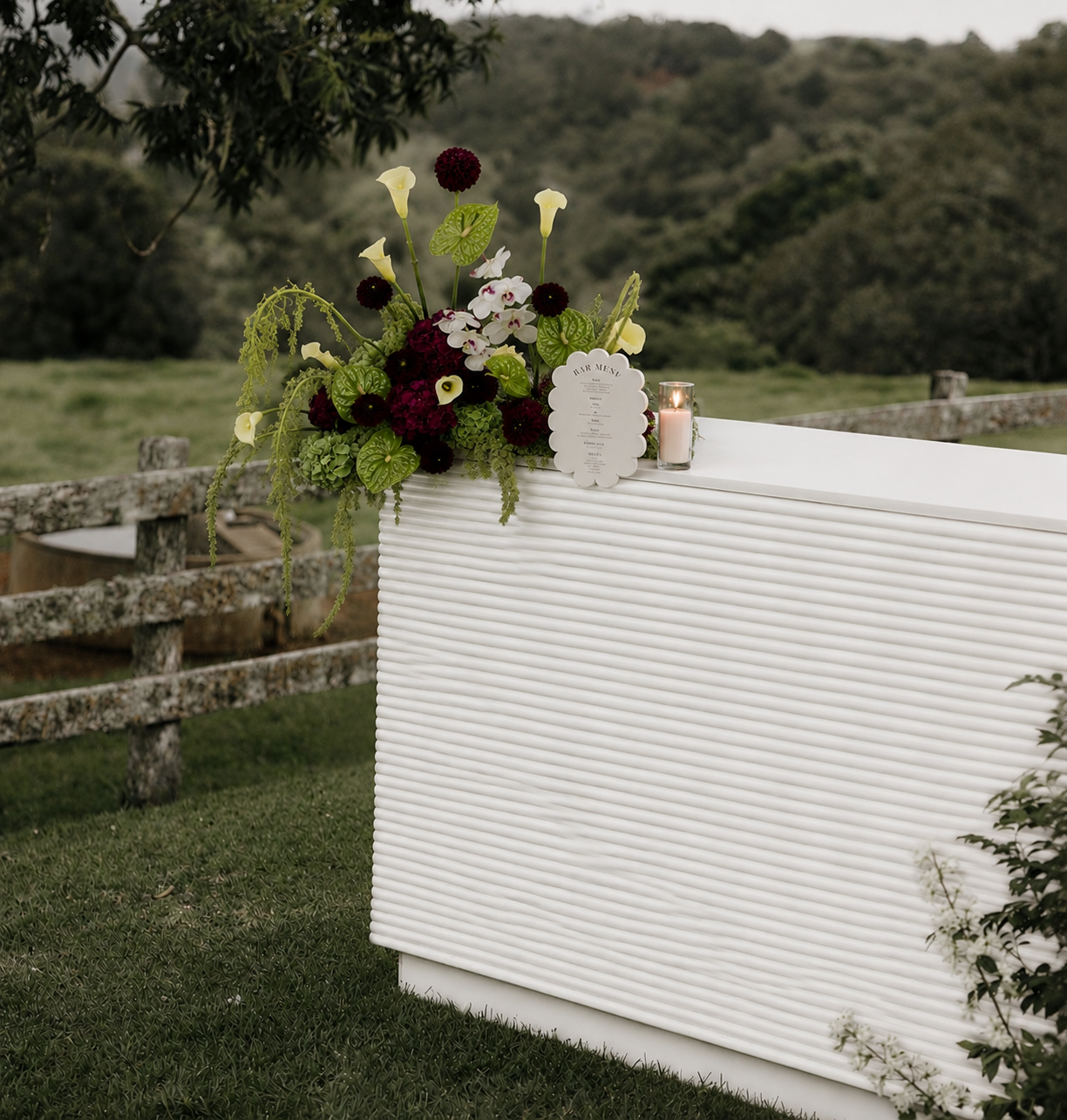 White ripple bar
